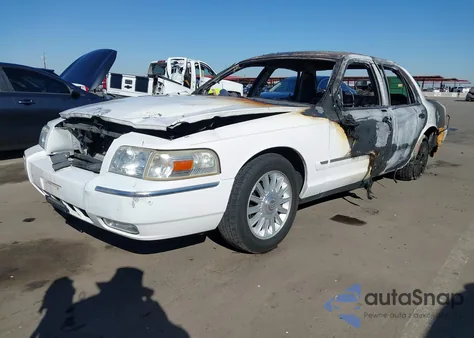 2008 Mercury Grand Marquis Ls z USA, uszkodzony, nr VIN 2MEFM75V98X661212